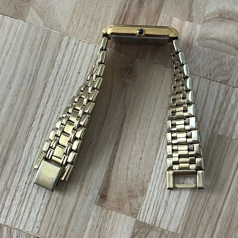 Seiko Vintage Tank Watch Black Rectangular Dial Gold-Tone Case Bracelet
